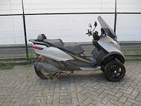 Piaggio mp3 - driewieler motorscooter - 350 abs/asr - motorfiets - afbeelding 17 van  17