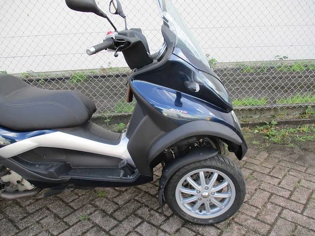 Piaggio mp3 - driewieler motorscooter - 400ie lt - motorfiets - afbeelding 2 van  15