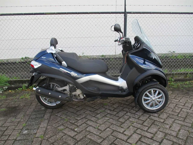 Piaggio mp3 - driewieler motorscooter - 400ie lt - motorfiets - afbeelding 14 van  15