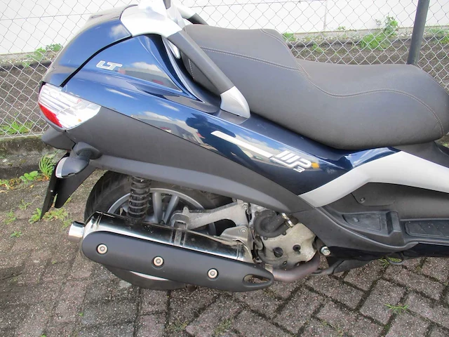 Piaggio mp3 - driewieler motorscooter - 400ie lt - motorfiets - afbeelding 15 van  15