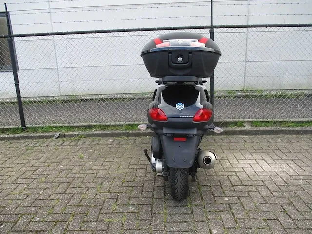 Piaggio mp3 - driewieler motorscooter - 500 ie lt touring/business - motorfiets - afbeelding 11 van  12