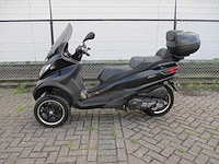 Piaggio mp3 - driewieler motorscooter - 500ie abs/asr - motorfiets - afbeelding 1 van  15
