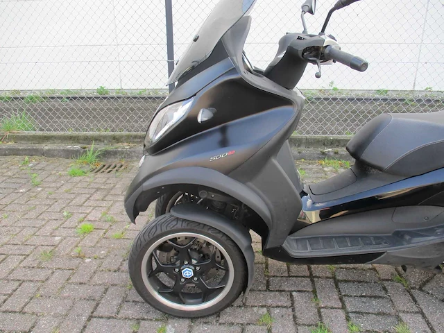 Piaggio mp3 - driewieler motorscooter - 500ie abs/asr - motorfiets - afbeelding 9 van  15