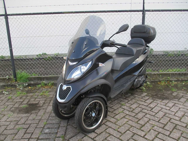 Piaggio mp3 - driewieler motorscooter - 500ie abs/asr - motorfiets - afbeelding 10 van  15