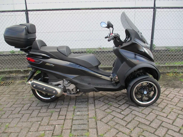 Piaggio mp3 - driewieler motorscooter - 500ie abs/asr - motorfiets - afbeelding 14 van  15