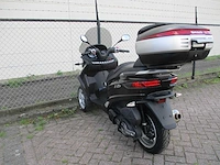 Piaggio mp3 - driewieler motorscooter - 500ie abs/asr - motorfiets - afbeelding 2 van  11