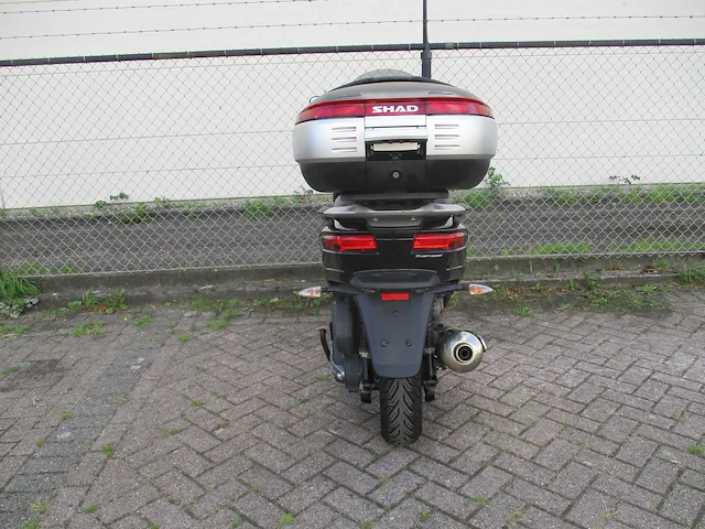 Piaggio mp3 - driewieler motorscooter - 500ie abs/asr - motorfiets - afbeelding 10 van  11
