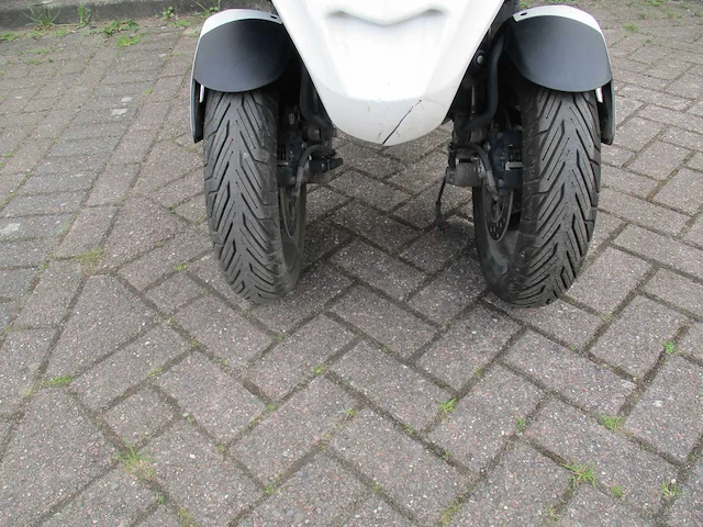 Piaggio mp3 - driewieler motorscooter - yourban 300 ie lt - motorfiets - afbeelding 7 van  12