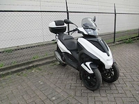 Piaggio mp3 - driewieler motorscooter - yourban 300 ie lt - motorfiets - afbeelding 8 van  12