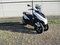 Piaggio mp3 300ie yourban rl - motorscooter driewieler - liquid cooled - motorfiets - afbeelding 7 van  11