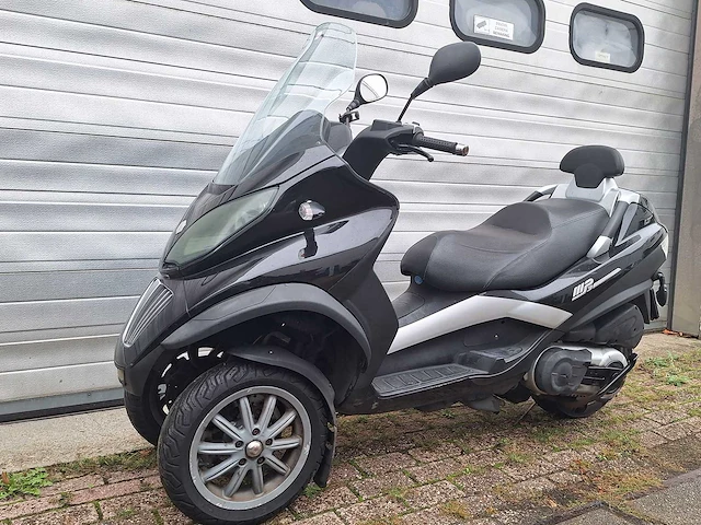Piaggio mp3 400lt motorscooter 400cc autorijbewijs - afbeelding 2 van  7