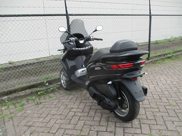 Piaggio mp3 500 hpe - business driewieler motorscooter - abs/asr - motorfiets - afbeelding 2 van  11