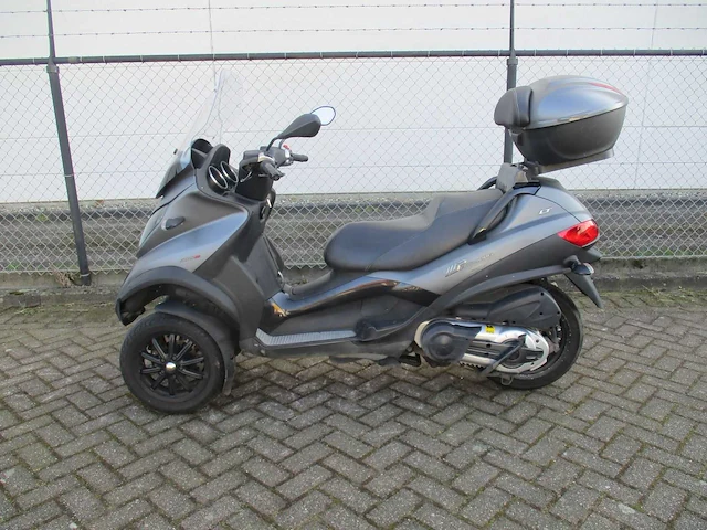 Piaggio mp3 500ie lt - driewieler motorscooter - touring sport - motorfiets - afbeelding 1 van  11