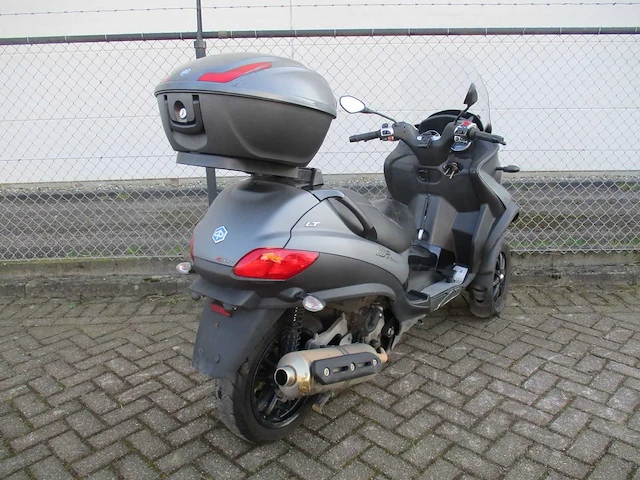Piaggio mp3 500ie lt - driewieler motorscooter - touring sport - motorfiets - afbeelding 9 van  11