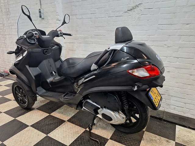 Piaggio mp3 m64 300cc motorscooter autorijbewijs - afbeelding 3 van  7