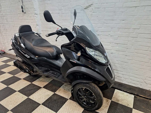 Piaggio mp3 m64 300cc motorscooter autorijbewijs - afbeelding 7 van  7