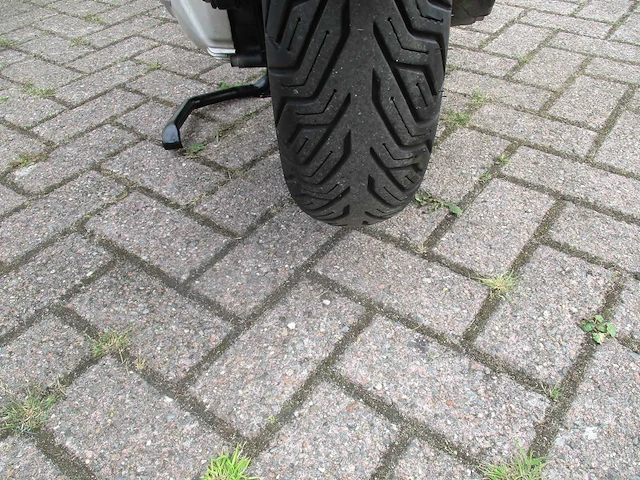 Piaggio mp3 yourban - driewieler motorscooter - rl 300ie - motorfiets - afbeelding 5 van  15