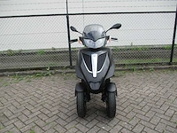 Piaggio mp3 yourban - driewieler motorscooter - rl 300ie - motorfiets - afbeelding 11 van  15