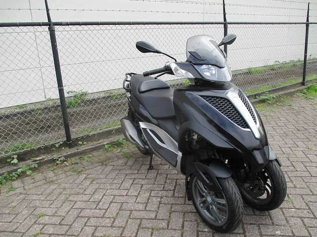 Piaggio mp3 yourban - driewieler motorscooter - rl 300ie - motorfiets - afbeelding 13 van  15
