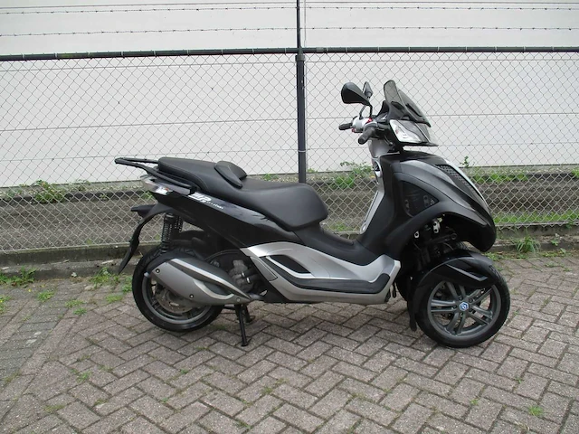 Piaggio mp3 yourban - driewieler motorscooter - rl 300ie - motorfiets - afbeelding 14 van  15