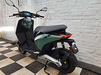Piaggio one 45 km elektrische bromscooter nieuw - afbeelding 3 van  8