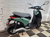 Piaggio one 45 km elektrische bromscooter nieuw - afbeelding 7 van  8