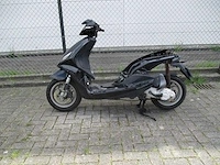 Piaggio restant - snorscooter - new fly 4t - scooter - afbeelding 1 van  11