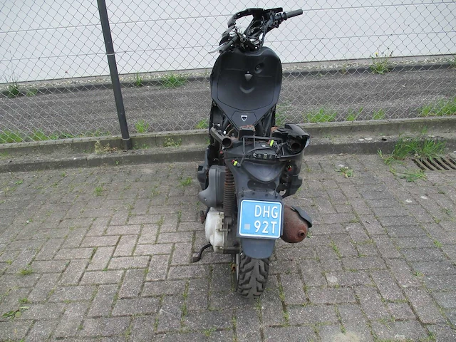 Piaggio restant - snorscooter - new fly 4t - scooter - afbeelding 10 van  11