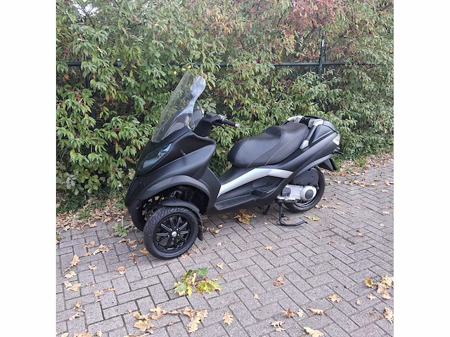 Piaggio scooter 250 lt mp3 , hrd25-l - afbeelding 2 van  7