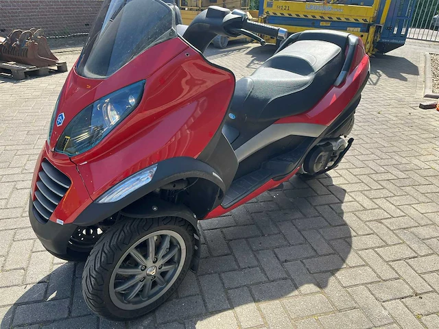Piaggio scooter 400 mp3 motorfiets - afbeelding 7 van  13