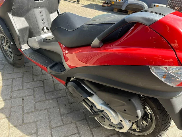 Piaggio scooter 400 mp3 motorfiets - afbeelding 9 van  13