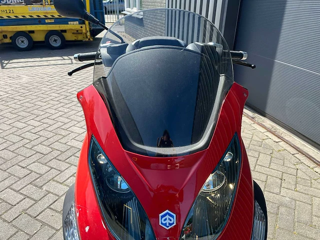 Piaggio scooter 400 mp3 motorfiets - afbeelding 11 van  13