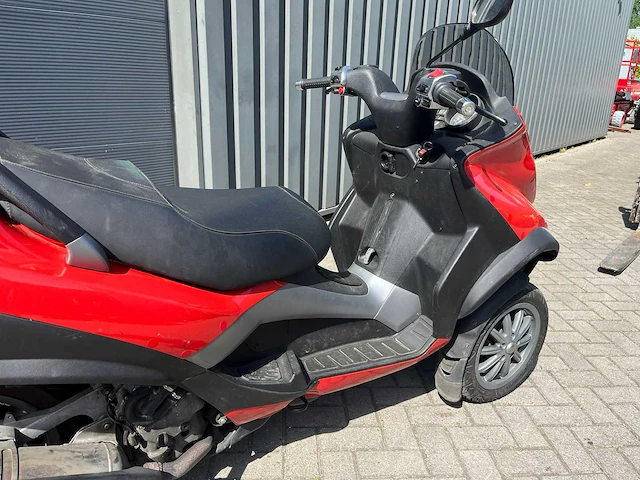 Piaggio scooter 400 mp3 motorfiets - afbeelding 12 van  13