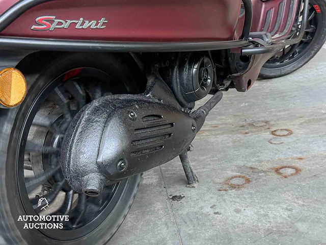 Piaggio sprint vespa 2017 scooter - afbeelding 12 van  23