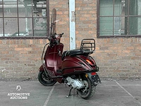 Piaggio sprint vespa 2017 scooter - afbeelding 13 van  23