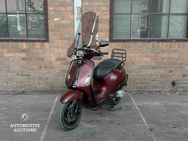 Piaggio sprint vespa 2017 scooter - afbeelding 2 van  23