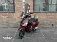 Piaggio sprint vespa 2017 scooter - afbeelding 2 van  23