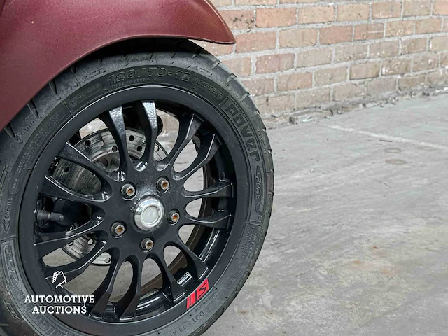 Piaggio sprint vespa 2017 scooter - afbeelding 9 van  23