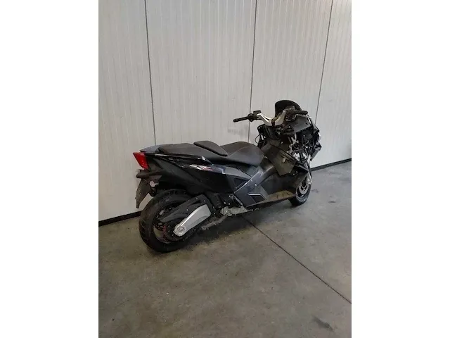 Piaggio srv 850 motorfiets, 1422 - afbeelding 2 van  6