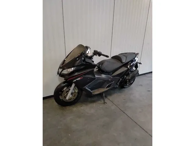 Piaggio srv 850 motorfiets, 1422 - afbeelding 1 van  6