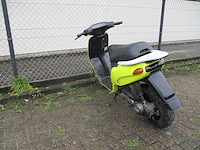 Piaggio typhoon 2 takt - bromscooter - oldtimer - scooter - afbeelding 2 van  11