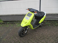 Piaggio typhoon 2 takt - bromscooter - oldtimer - scooter - afbeelding 4 van  11