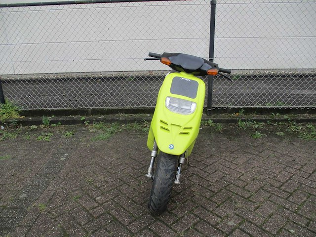 Piaggio typhoon 2 takt - bromscooter - oldtimer - scooter - afbeelding 5 van  11