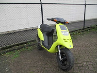 Piaggio typhoon 2 takt - bromscooter - oldtimer - scooter - afbeelding 7 van  11