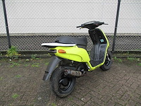 Piaggio typhoon 2 takt - bromscooter - oldtimer - scooter - afbeelding 9 van  11