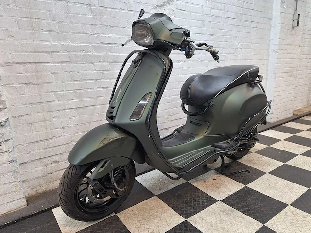 Piaggio vespa - 45 km bromscooter 4takt - sprint - scooter - afbeelding 2 van  7