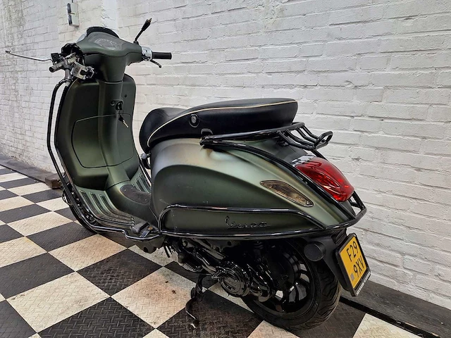 Piaggio vespa - 45 km bromscooter 4takt - sprint - scooter - afbeelding 3 van  7