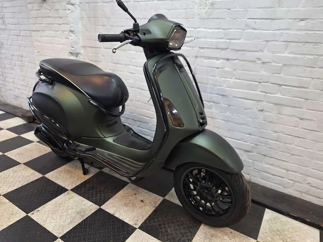 Piaggio vespa - 45 km bromscooter 4takt - sprint - scooter - afbeelding 5 van  7