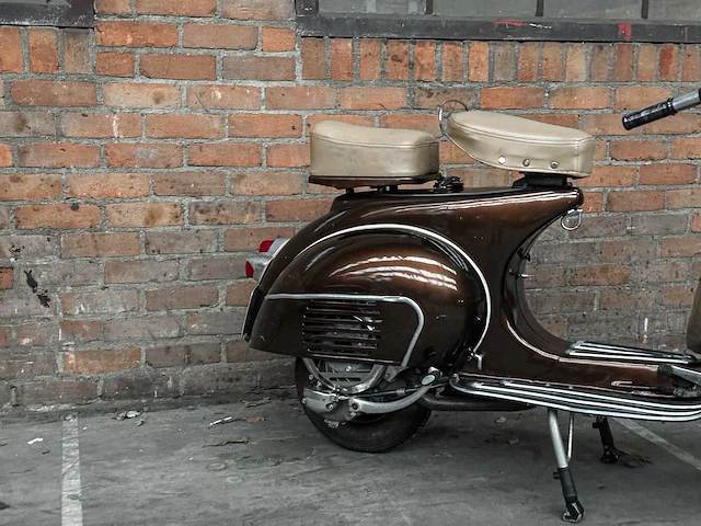 Piaggio vespa classic edition 150cc 1962, nm-0355 motorscooter - afbeelding 14 van  16