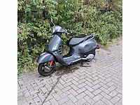Piaggio vespa gts 125 sport - afbeelding 2 van  6